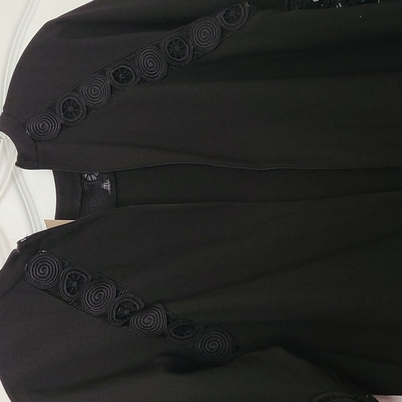 TRÏBE Classic Black Mid Length Dress with Lace Detail Size Medium NWT - Picture 5 of 5